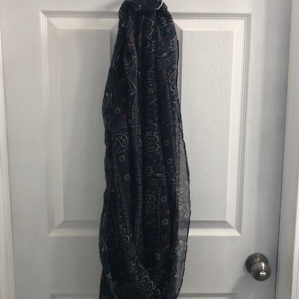 Infinity Scarf - Picture 2 of 2